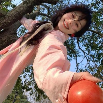 瓦莱莉和她的奇迹一周